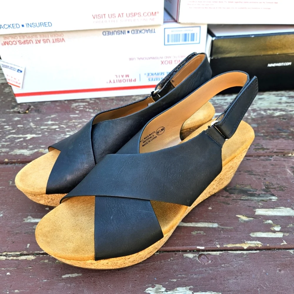 Cushionaire Women's Platform Sandals Size 8.5 - Picture 9 of 16